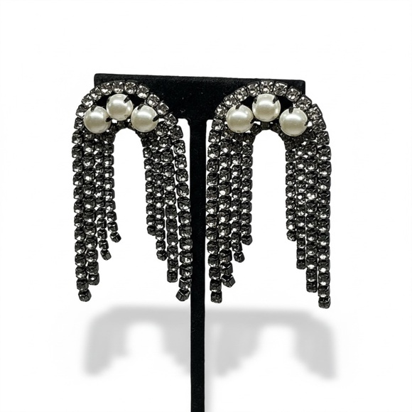 Art Deco Revival Rhinestone Faux Pearl Waterfall Dangle Stud Earrings - Picture 3 of 10